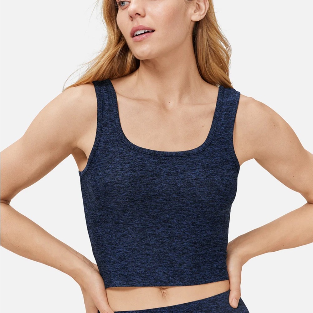 Outdoor voices cropped air weight tank